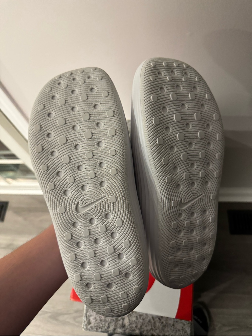 Nike React Rejuven8 Slide
Summit White - Picture 7 of 7